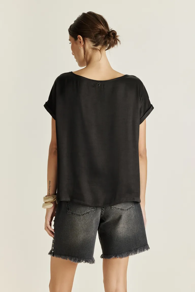 Top de diseño minimalista y moderno para un estilo casual y elegante de Tucci en Tops para argentina