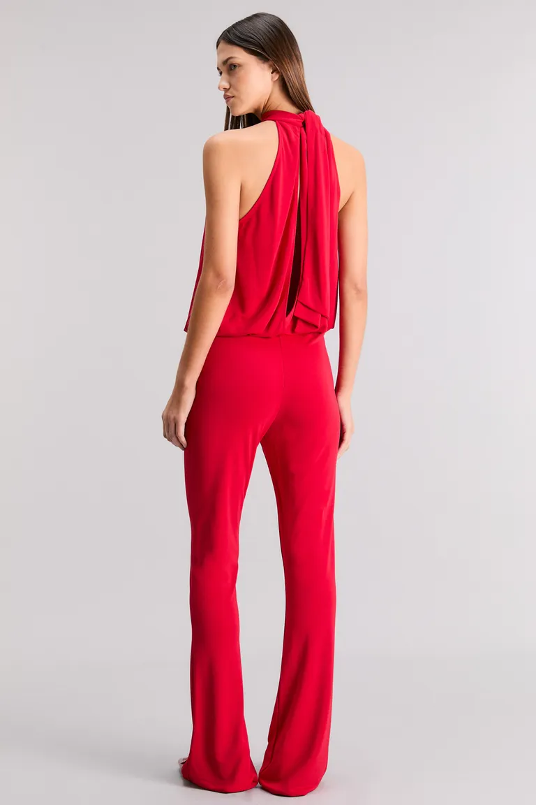 Top halter rojo pasión, diseño halter con abertura en la espalda para una noche de fiesta de Kosiuko en Tops para argentina