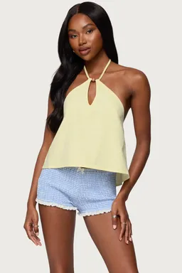 Oliviana top halter lino de Edikted en Tops para argentina