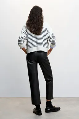 Pantalón recto imitación cuero de Mango en Pantalones para argentina