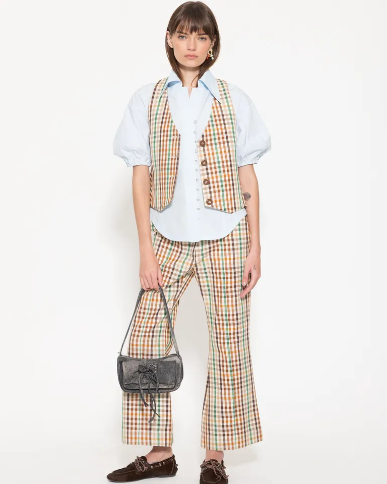 Pantalón estampado de corte flare con bolsillos laterales y traseros de Jazmin Chebar en Pantalones para argentina