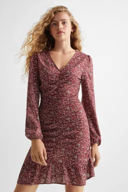 Vestido flores detalle fruncido de Mango Teen en Vestidos para argentina