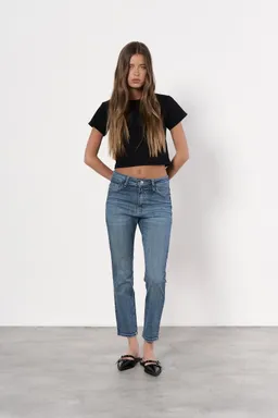 Jean denim chupín damon de Magda en Pantalones para argentina