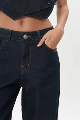 Jean denim edward ancho de Magda en Pantalones para argentina