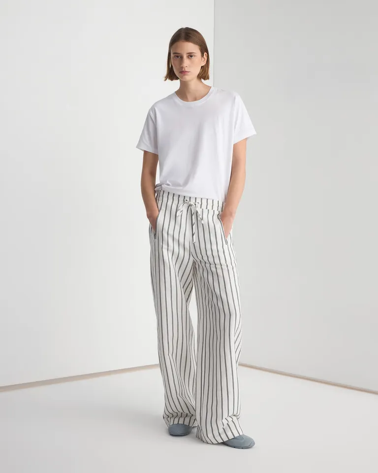 Remera de algodón pima con bordado a tono en el delantero de Prüne en Remeras para argentina