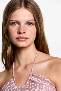 Top crop estampado de Mango Teen en Tops para argentina