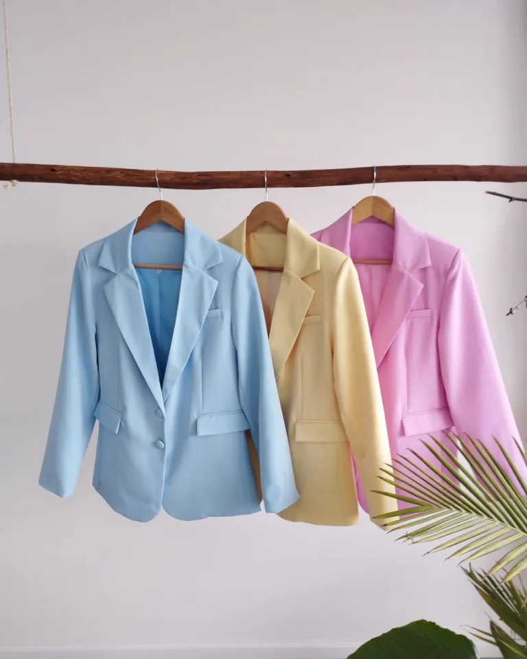 Blazer entallado celeste de diseño versátil y elegante para mujeres de Lemmon en Blazers para argentina