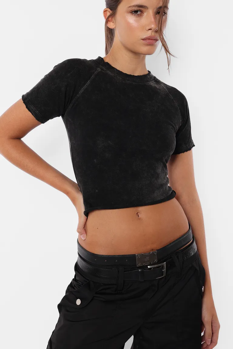 Remera con detalles de roturas de diseño artesanal para mujer de Top White en Remeras para argentina