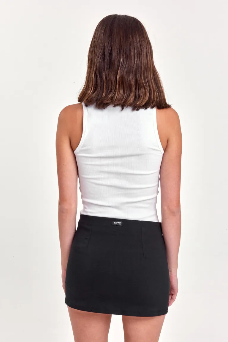 Falda mini negra de diseño elegante y ajustado para un look urbano y moderno de 47 Street en Faldas para argentina