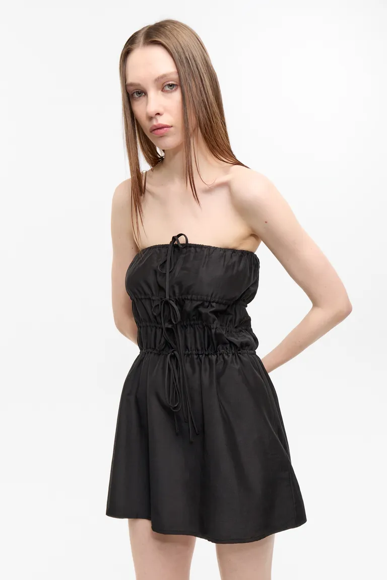 Vestido corto strapless de algodón y seda con ajuste al cuerpo de Ay Not Dead en Vestidos para argentina