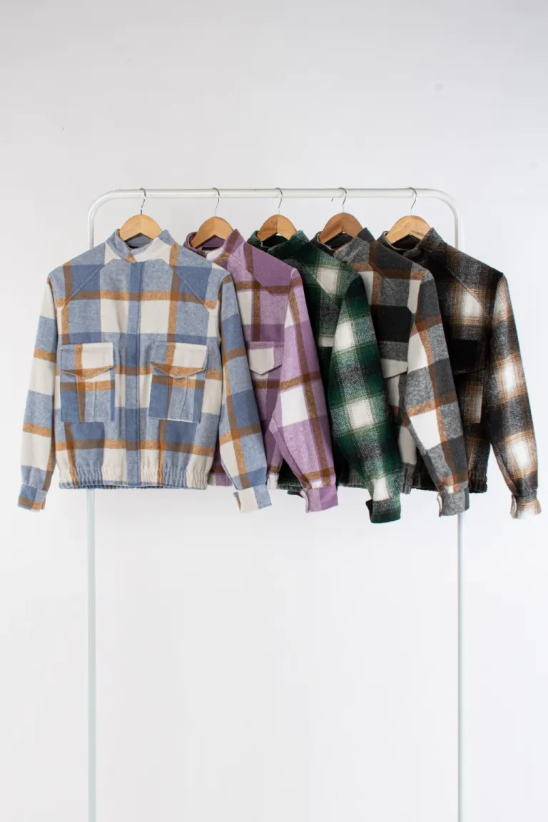 Chaqueta de cuadros rosas y blancos con diseño campero para mujer de Apricot en Chaquetas para argentina