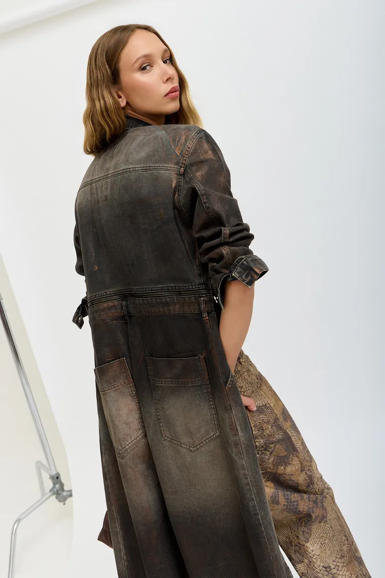 Trench de capsula exclusiva - Diseño artístico y enfoque de moda de vanguardia de Tucci en Chaquetas para argentina