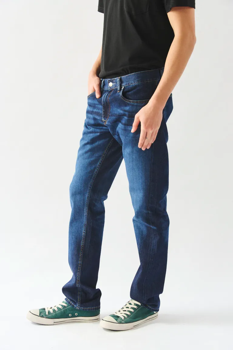 Pantalón de mezclilla de corte regular con cierre de botón y bolsillos de Bensimon en Pantalones para argentina