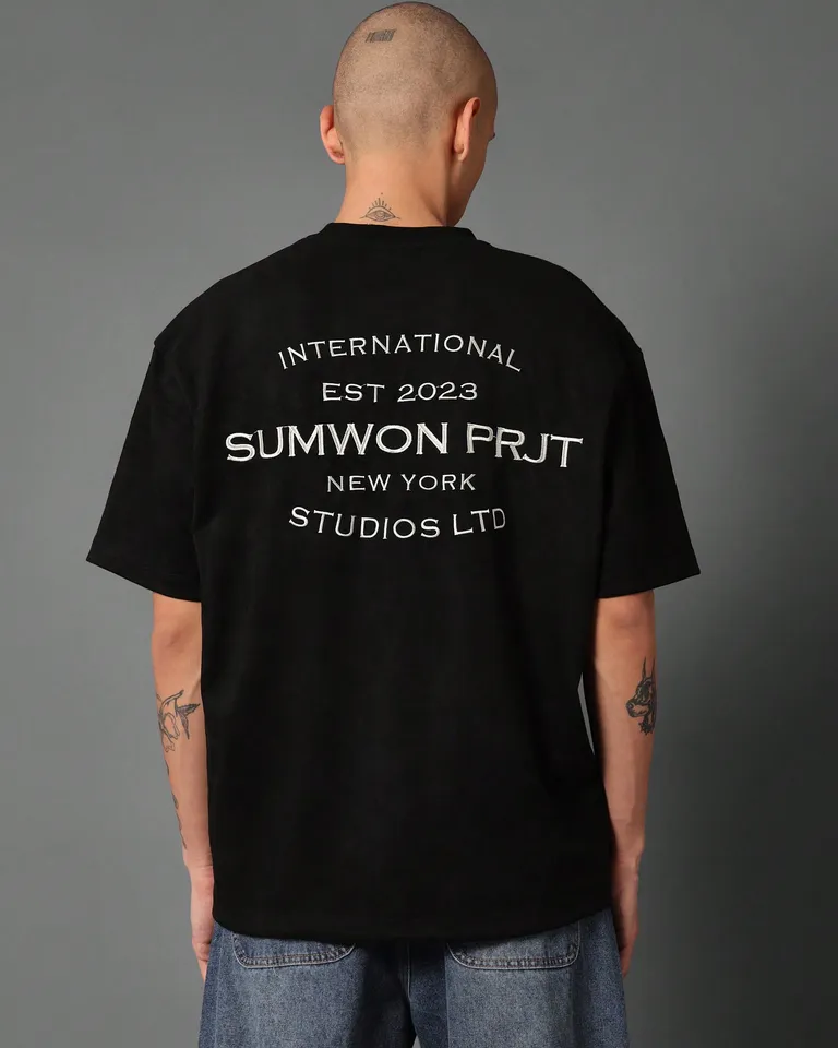Camiseta oversize moda urbana de Sumwon en Remeras y Polos para argentina