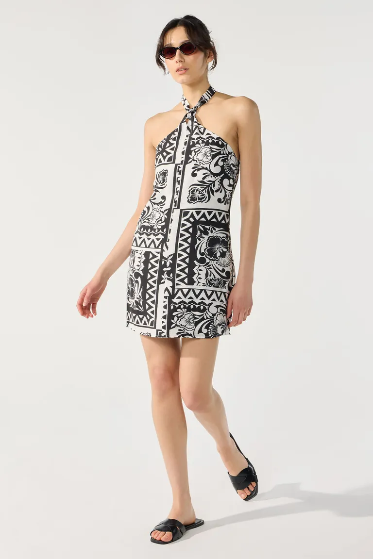 Vestido estampado con escote halter y lazo en el cuello de Cuesta Blanca en Vestidos para argentina