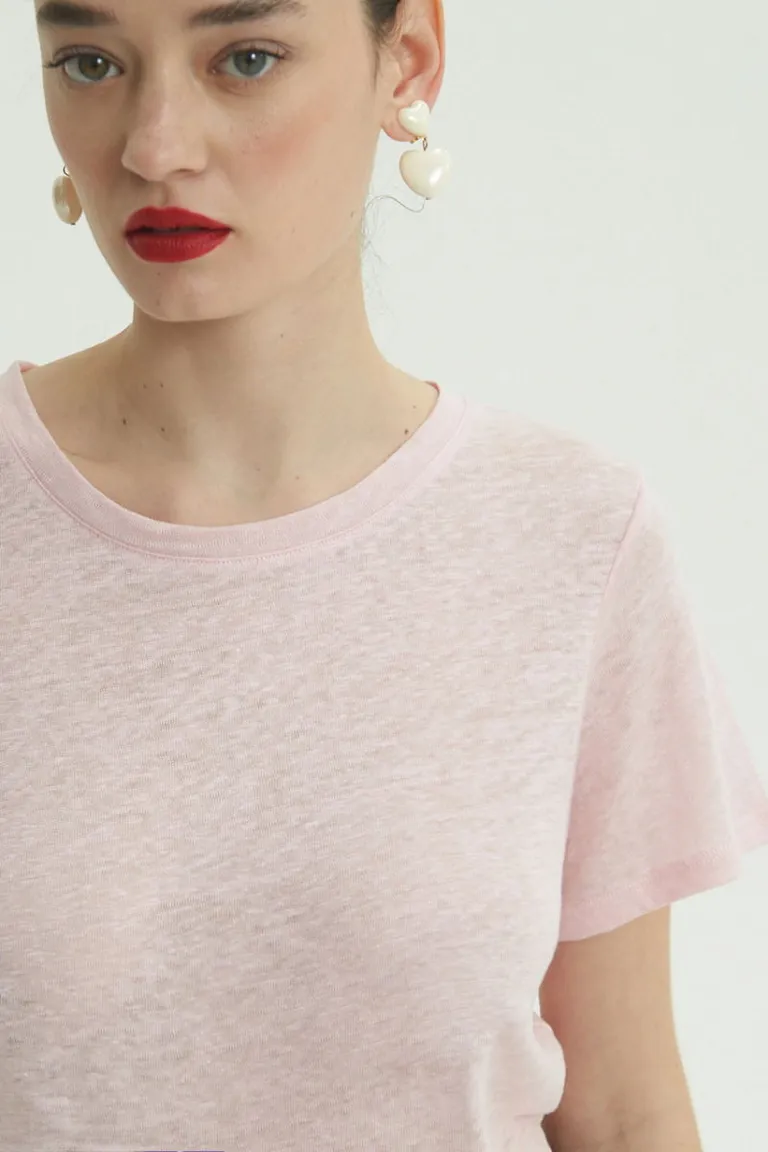 Remera de lino de corte suelto y caída fluida, ideal para cualquier ocasión de Las Pepas en Remeras para argentina
