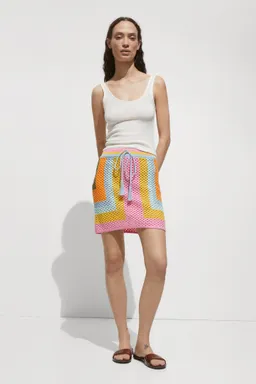 Minifalda crochet cierre lazo de Mango en Faldas para argentina