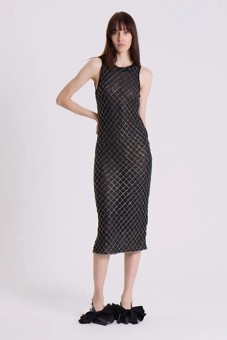 Vestido de malla negro con bordados a mano, diseño ajustado y elegante de Maria Cher en Vestidos para argentina