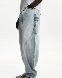 Jeans holgados balloon de Bershka en Pantalones para argentina