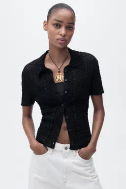 Cárdigan textura cuello polo de Mango en Buzos y Sweaters para argentina
