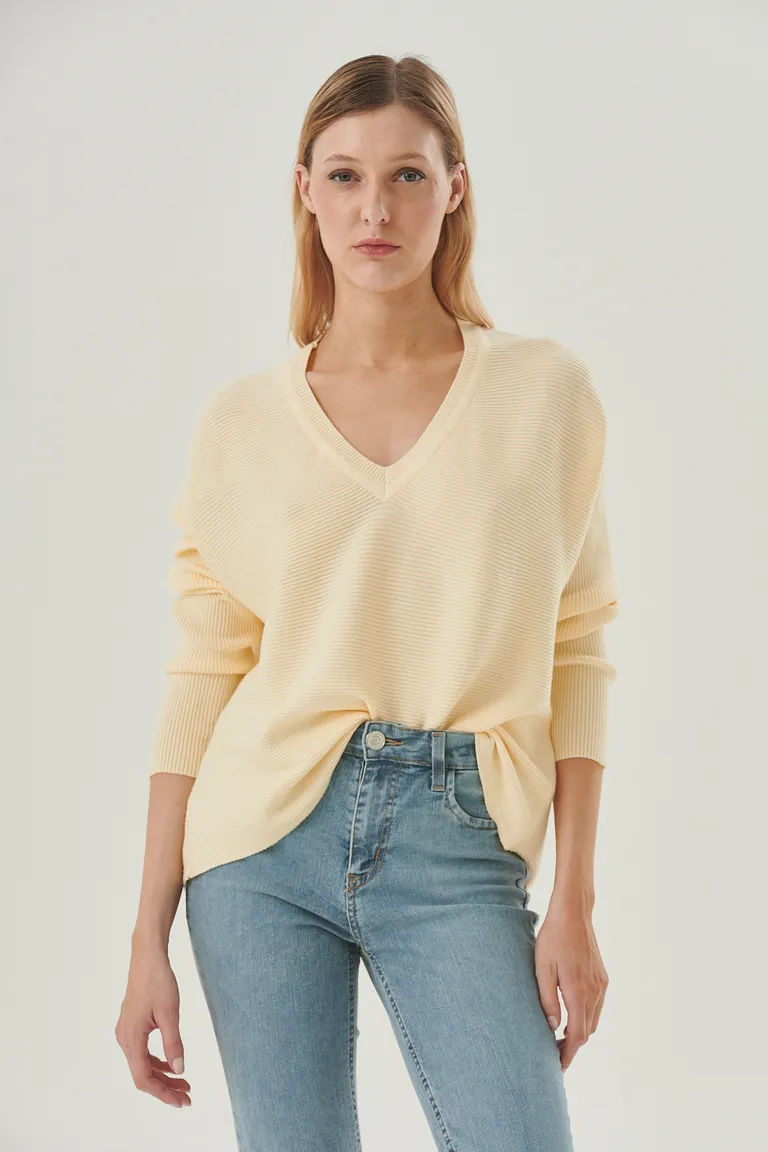 Sweater de escote en V con diseño relajado y textura suave de Sweet en Buzos y Sweaters para argentina