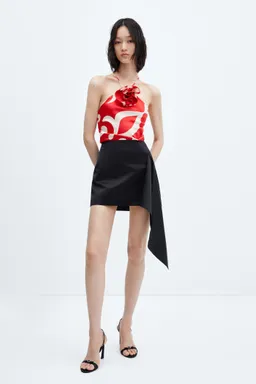 Top satinado estampado floral de Mango en Tops para argentina