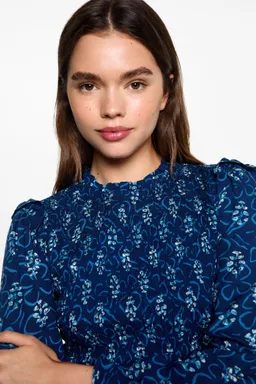 Vestido estampado con frunces de Mango Teen en Vestidos para argentina