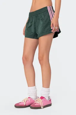 Shorts nylon nikki de Edikted en Shorts para argentina