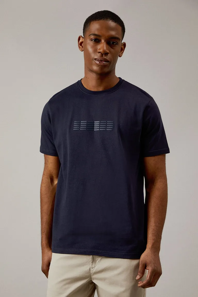Remera azul marino estampada de Burton en Remeras y Polos para argentina