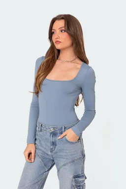 Body cuello cuadrado joanna de Edikted en Bodies para argentina