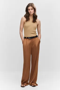 Top punto canalé de Mango en Tops para argentina