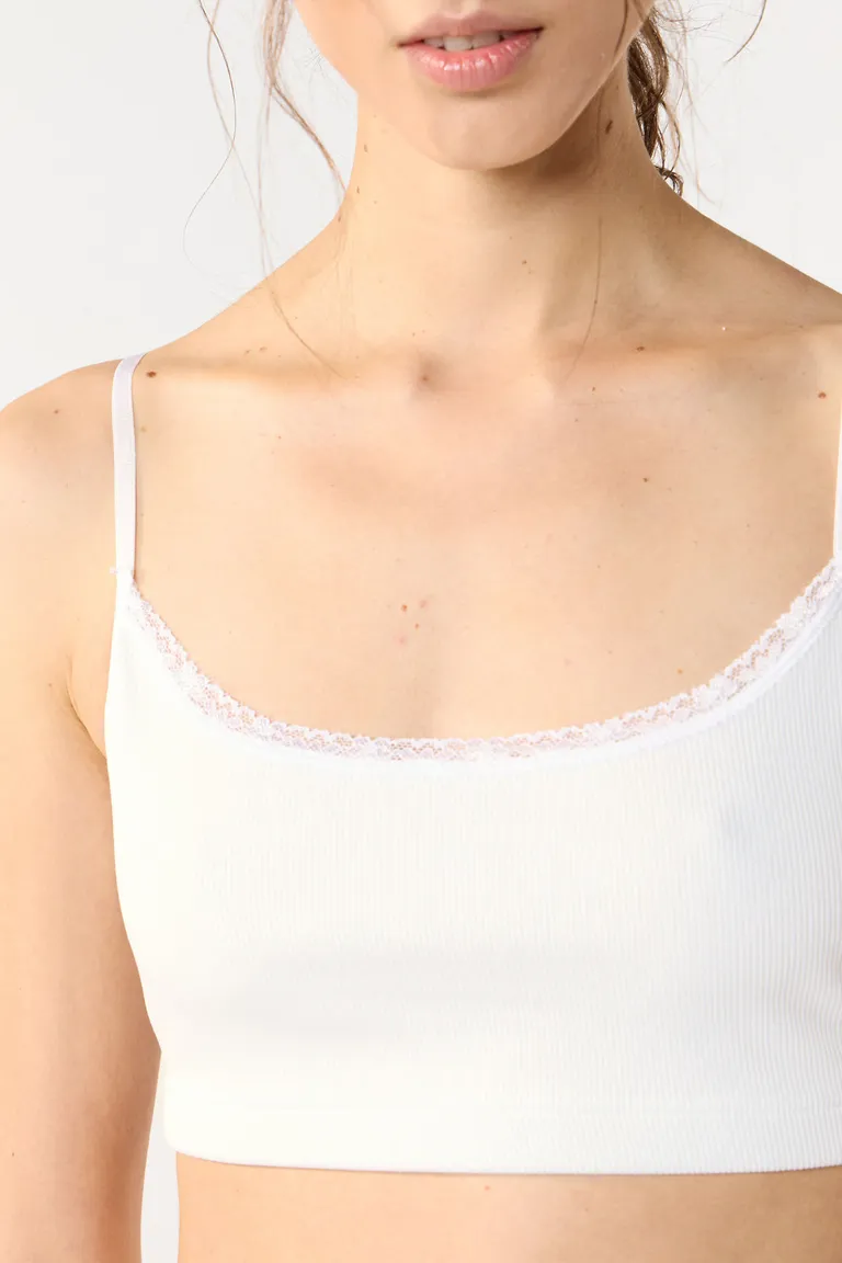 Top de morley con breteles elásticos y ruedo elástico para un ajuste perfecto de Cuesta Blanca en Tops para argentina