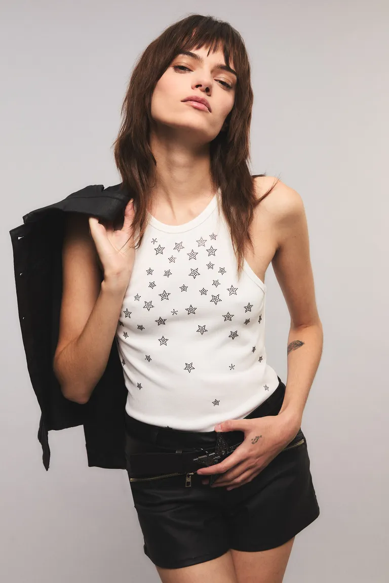 Musculosa blanca con estampado de estrellas para mujer, estilo casual y elegante de Kosiuko en Tops para argentina
