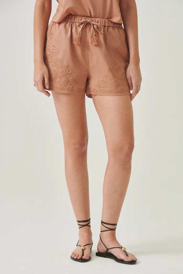 Corto de diseño moderno y elegante para mujer de Sweet en Shorts para argentina