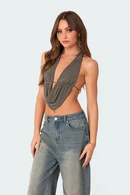 Crop top halter espalda descubierta de Edikted en Tops para argentina