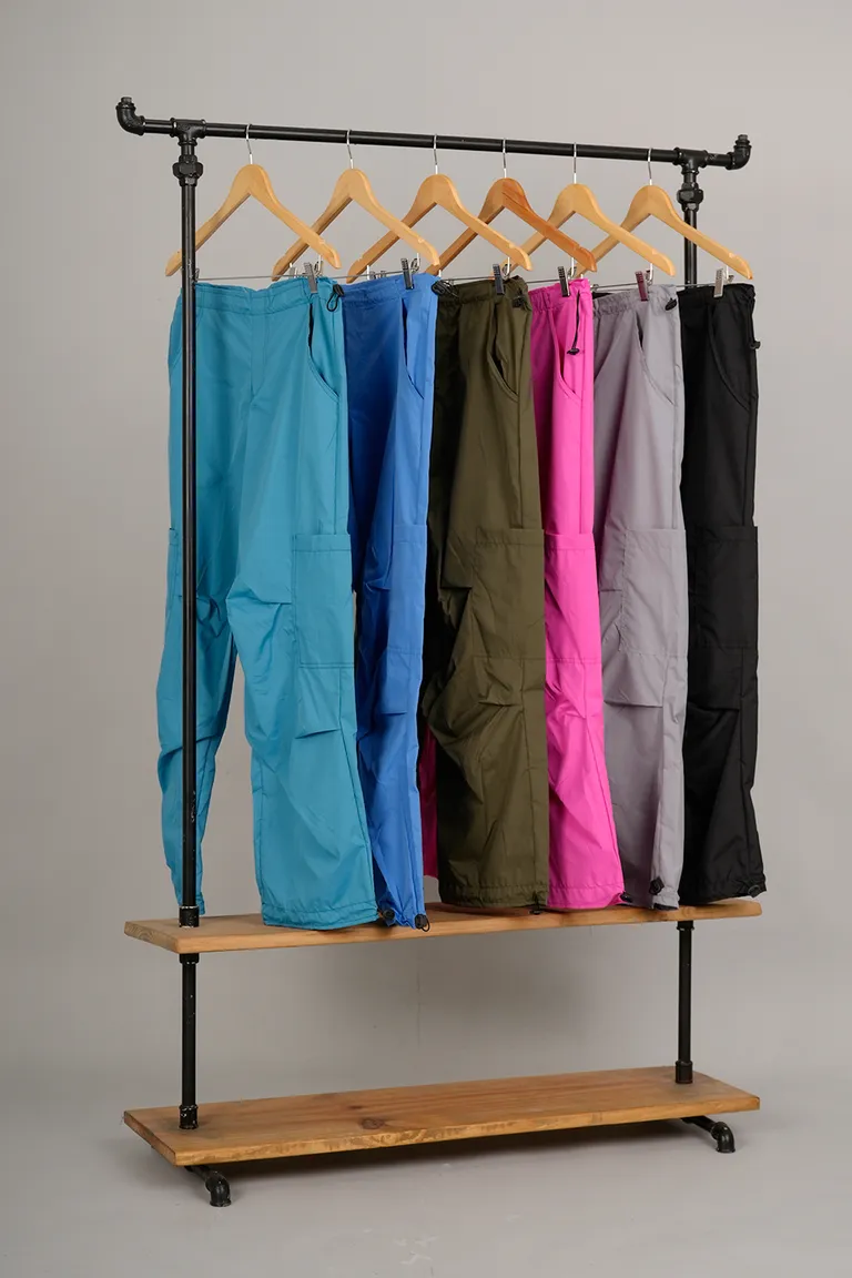 Chaqueta Rompeviento Alyssa de Akwara en Chaquetas para argentina