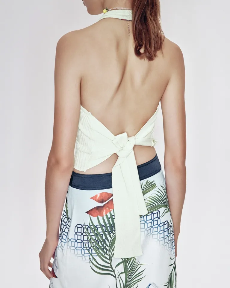 Top de escote en V y espalda descubierta en tejido de punto de Jazmin Chebar en Tops para argentina