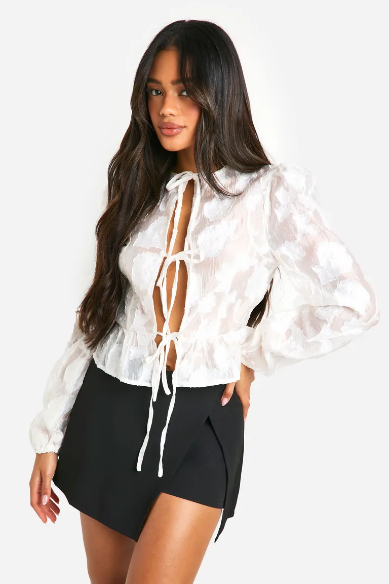 Blusa manga volumen nudo delantero de Boohoo en Blusas para argentina