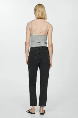 Jeans mom tiro alto de Mango en Pantalones para argentina
