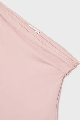 Remera asimétrica de Stradivarius en Remeras para argentina