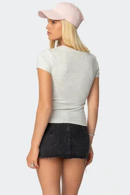 Remera canalé daphney de Edikted en Remeras para argentina