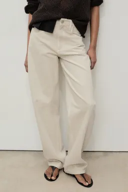 Jeans balloon tiro alto de Mango en Pantalones para argentina