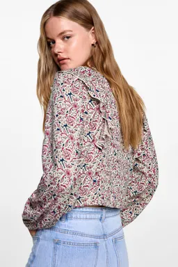 Blusa manga volante fruncida de Mango Teen en Blusas para argentina