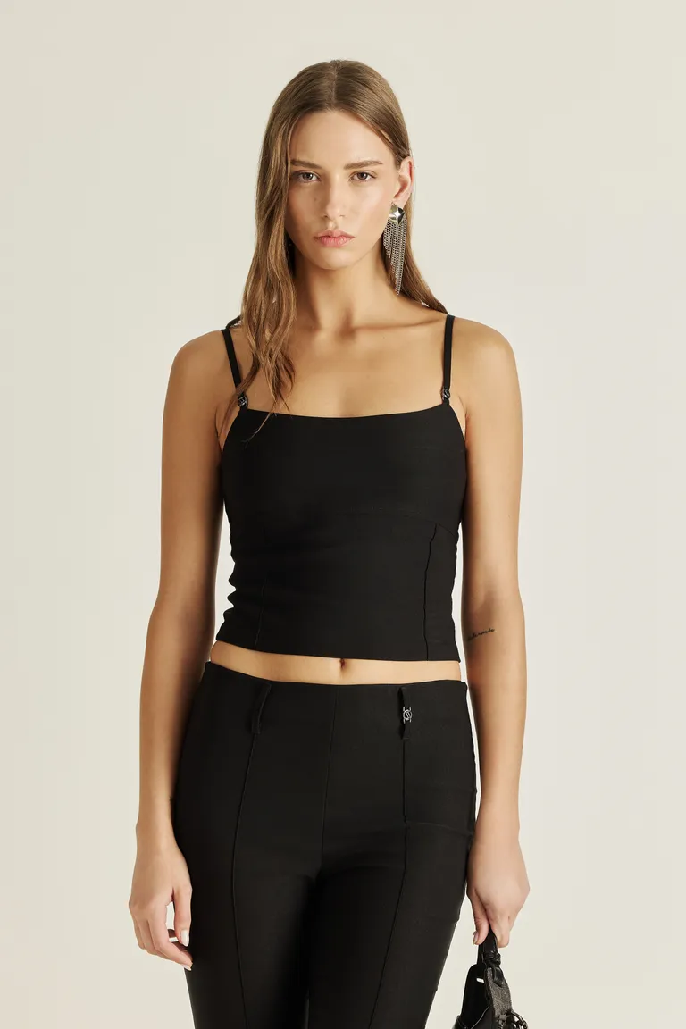 Top de tejido elástico y alforzas en el frente para un ajuste perfecto de Tucci en Tops para argentina