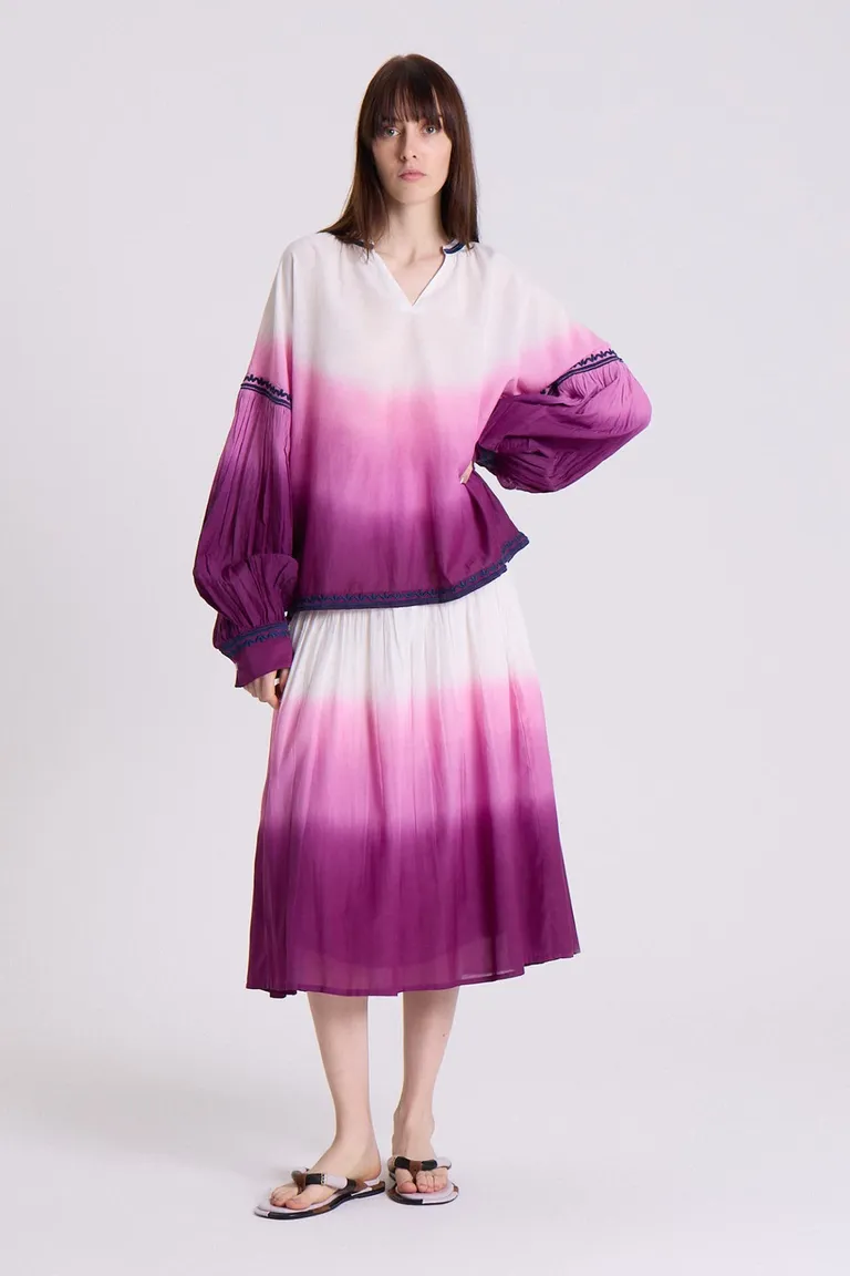 Elegante camisa con mangas abullonadas y escote en V en degradado de tonos rosas de Maria Cher en Camisas para argentina