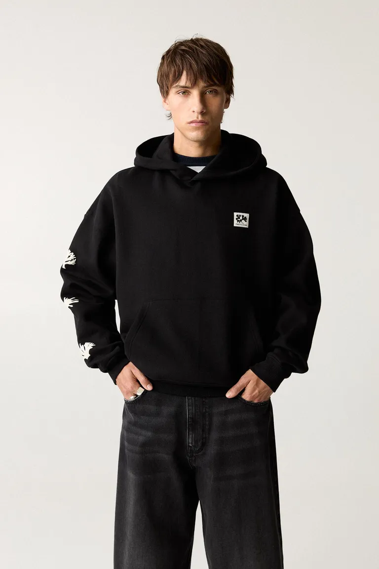 Buzo boxy con capucha de Pull&Bear en Buzos y Sweaters para argentina