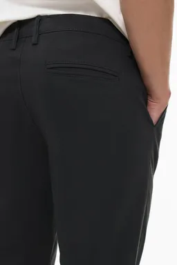 Pantalón chino corte skinny de Lefties en Pantalones para argentina