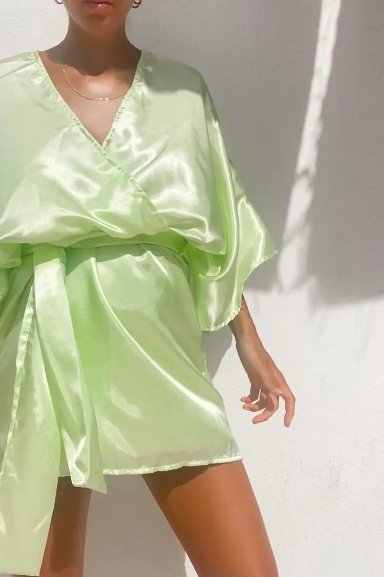 Vestido con Lazo de Flor Gagliani en Vestidos para argentina