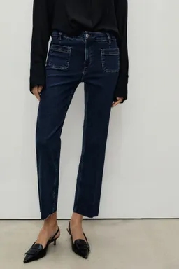 Jeans flare crop con bolsillos de Mango en Pantalones para argentina
