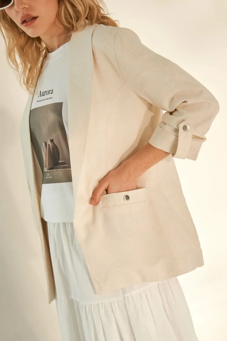 Blazer formal de líneas modernas y corte ajustado en un tono verde menta de Apricot en Blazers para argentina